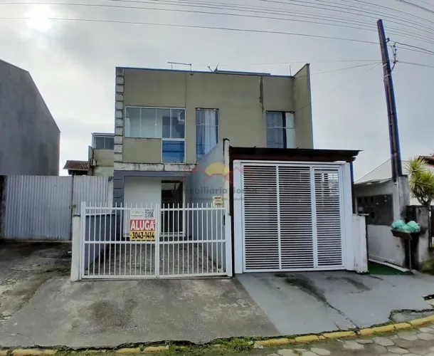 Casa Geminada Semi Mobiliada 2 Quartos Centro