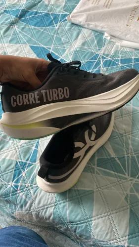Tênis Corre 4 TURBO