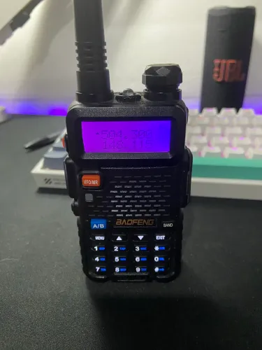 Rádio baofeng uv-5r