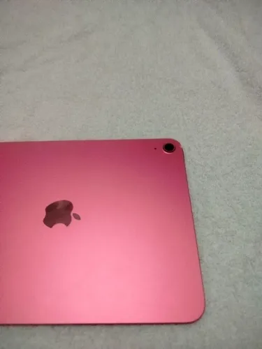iPad A16 128 GB semi novo pouco usado
