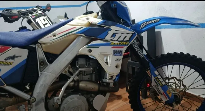 Vendo Tm 250 racing 