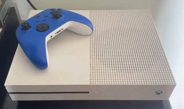 Vendo xbox one s 500gb