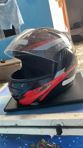 Capacete V pro jet 260 preto/vermelho