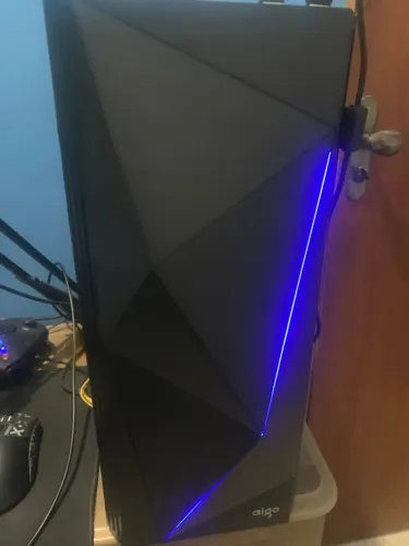 PC Gamer Xeon + RX 570 8GB + 16GB RAM + Headset WB Lux + Mouse Shark Attack