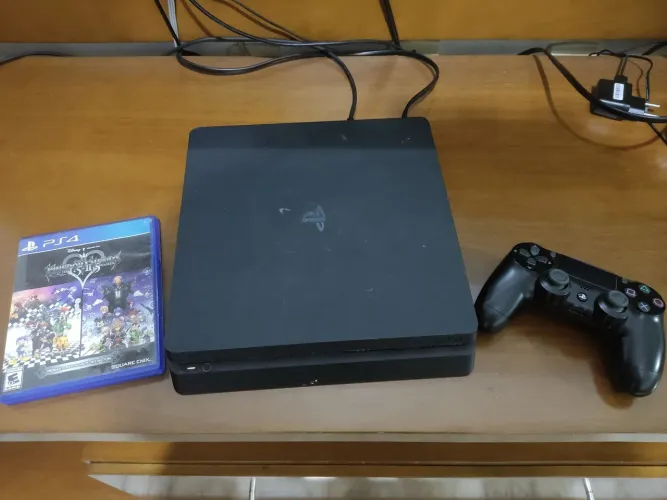 Playstation 4 Slim 1TB + 1 controle + 1 Jogo