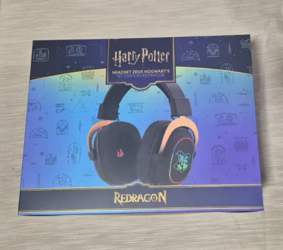 Headset Gamer Redragon Zeus RGB 7.1, Edição Especial - Harry Potter