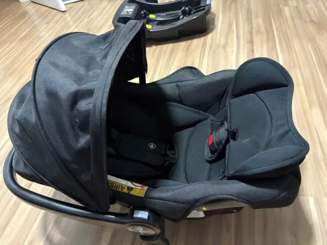 Bebe conforto com base para carro