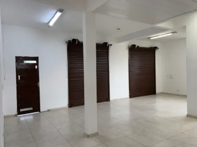 Sala Comercial para Locação - 75 m² | Excelente Localização em Paranaguá