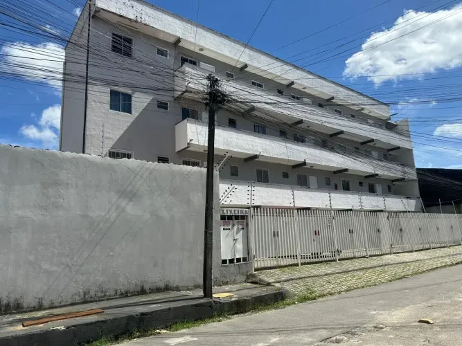 Apartamentos com 30m² para LOCAÇÃO no Montese