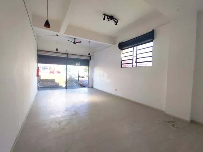 Loja térrea com garagem à venda, av. Baltazar de Oliveira Garcia, Porto Alegre/RS