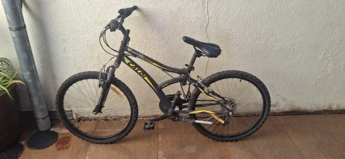 Bicicleta Caloi MX Pro II Aro 26 - 21 Marchas - Suspensão Dupla