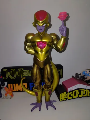Action figure Freeza dourado