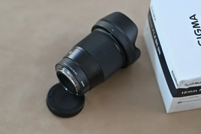 Lente Sigma 16mm f1.4 DC DN para Sony