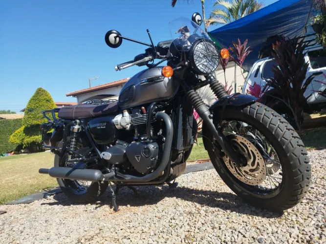 Bonneville T120 Black 2024