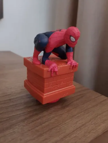 Boneco HOMEM-ARANHA Páscoa LACTA