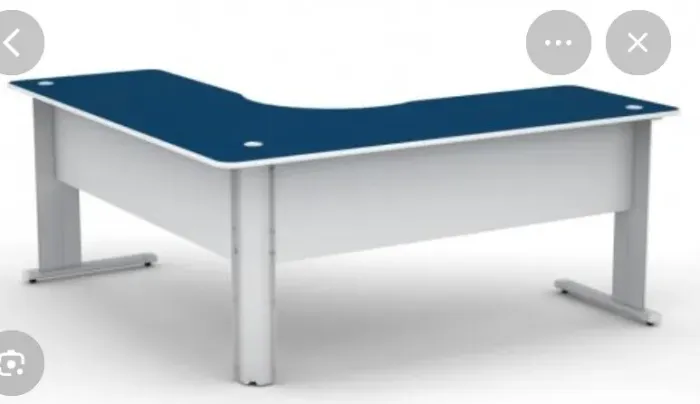 Mesa de escritório grande 