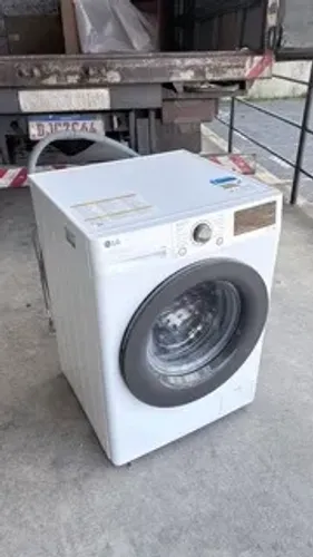 Máquina de Lavar LG 11kg FV3011WG4 127V - Apenas 6 Meses de Uso