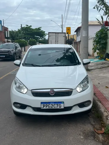 Fiat Grand Siena Essence 1.6 Flex 16V 2015