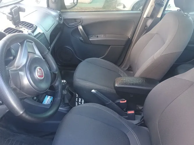 Fiat Grand Siena Attractive 1.0 Flex 8V 4P 2018