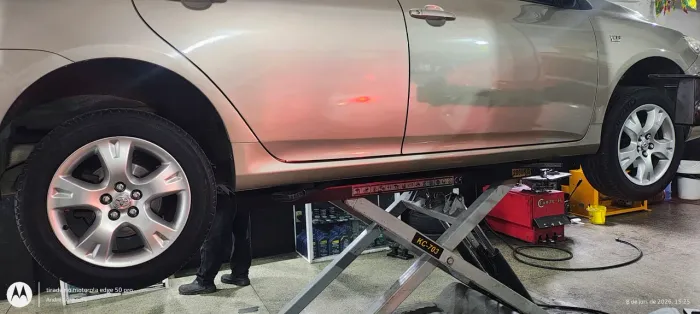 Rodas original com pneu Michelin aro 16 pra Corolla 5 furos
