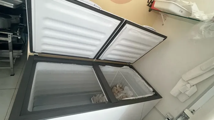 Freezer novíssimo