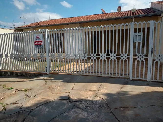 Casa com 6 dormitórios à venda, 276 m² por R$ 950.000,00 - San Remo - Londrina/PR