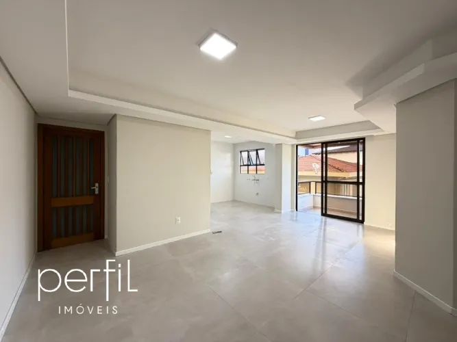 Apartamento à venda no bairro América em Joinville-SC: 3 quartos, 1 suíte, 2 salas, 2 banh