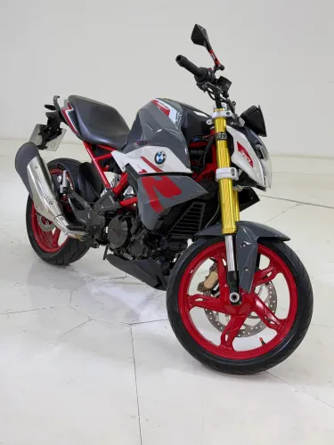 BMW G310 R