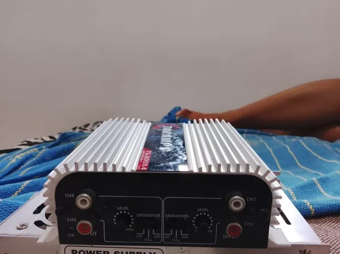 Potência 400x4