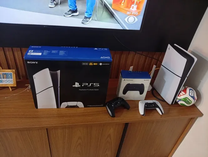 Ps5 slim ALL digital 2 controles