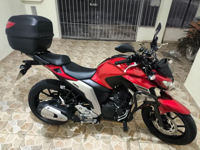 Yamaha Fazer FZ25 ABS 2021 - Baixa KM (14 mil km) + Vários Acessórios!
