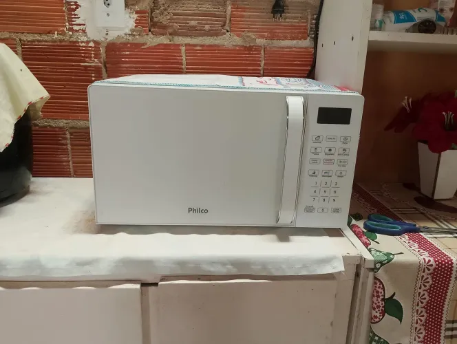 Microondas semi novo 