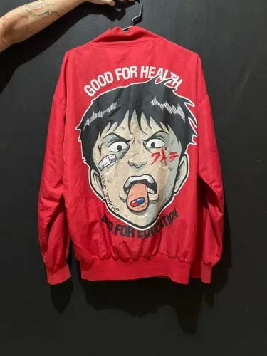 Corta Vento Akira Vomit3d