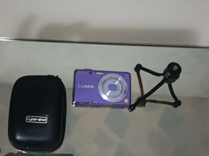 Câmera fotográfica lumix,com bateria e cartão de memória