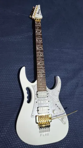 Guitarra Ibanez Jem