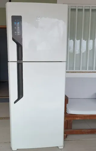 Vendo geladeira Frost Free Electrolux tf55