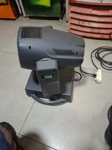 Moving head