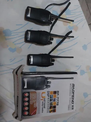 Rádio Baofeng 777 S