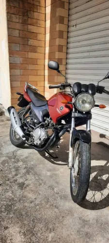 Moto Yamaha Unico Dono (revisada)