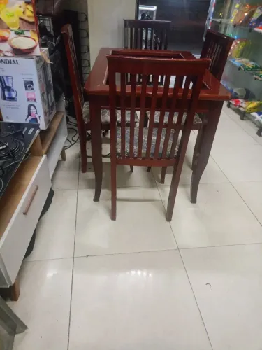Mesa em madeira