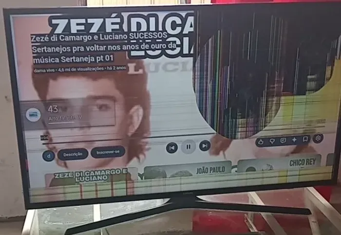 Smart TV 43 Samsung, tela trincou mas funciona tudo