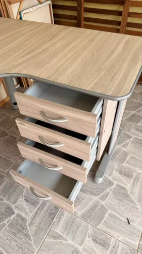 Mesa de escritório grande