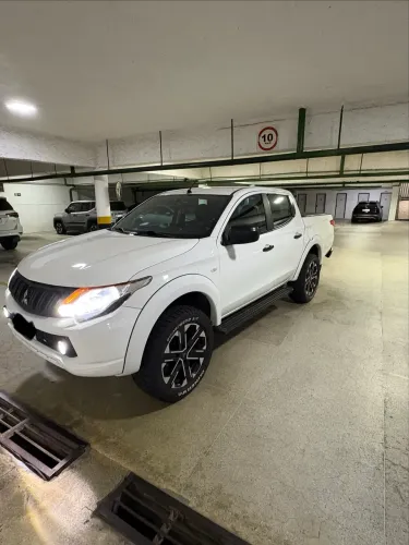 Mitsubishi L200 Triton Sport GL 2.4 Diesel 2023
