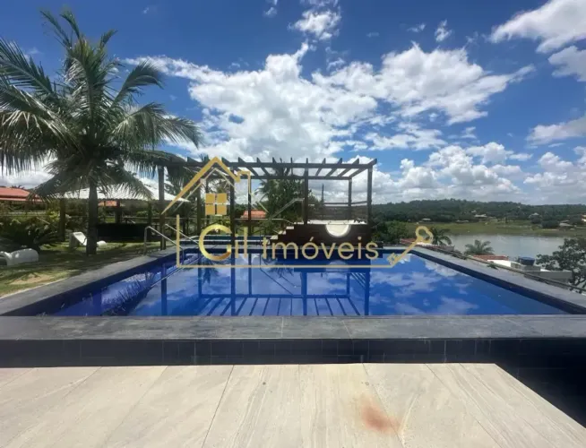 Sítio com vista para a lagoa Várzea das Flores, com 2 piscinas, hidromassagem, 10.000m de 