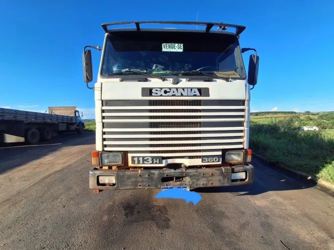 Scania R113 H 360 4x2 é carreta boiadeira 