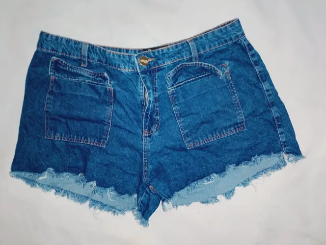 Short Jeans