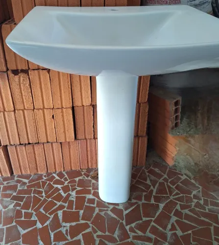 Pia incepa com torre