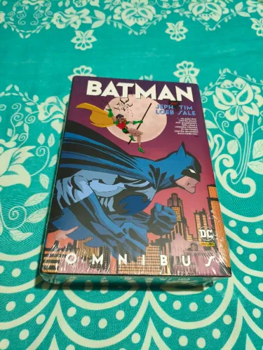 Batman Por Jeph Loeb E Tim Sale - DC Omnibus (Panini) - LACRADO