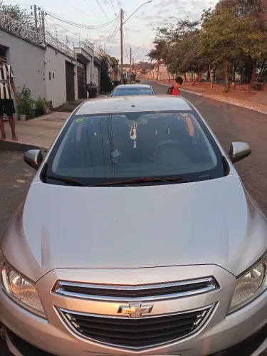Chevrolet Onix Hatch LT 1.0 8V Flex Power Mec. 4P 2014