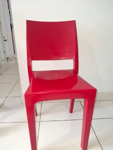 Cadeiras de polipropileno